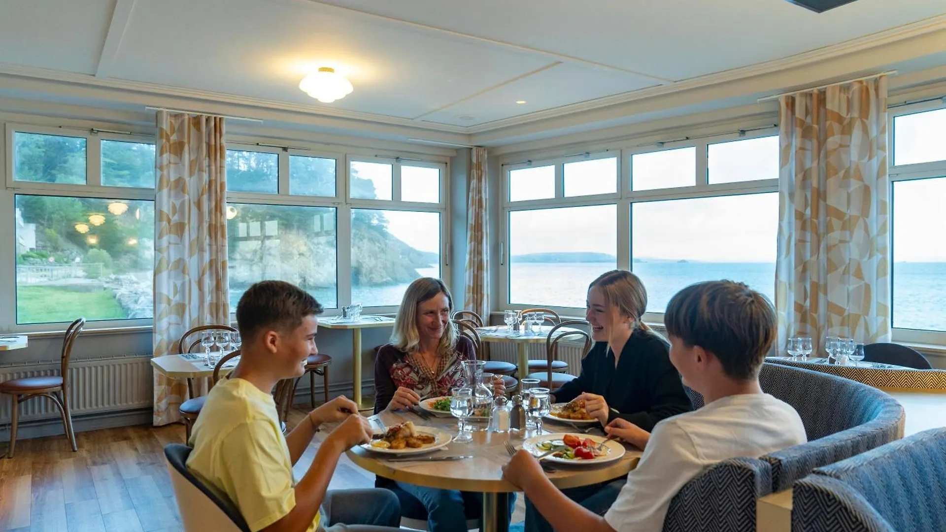 Hotel Morgat Le Grand Hotel De La Mer Crozon