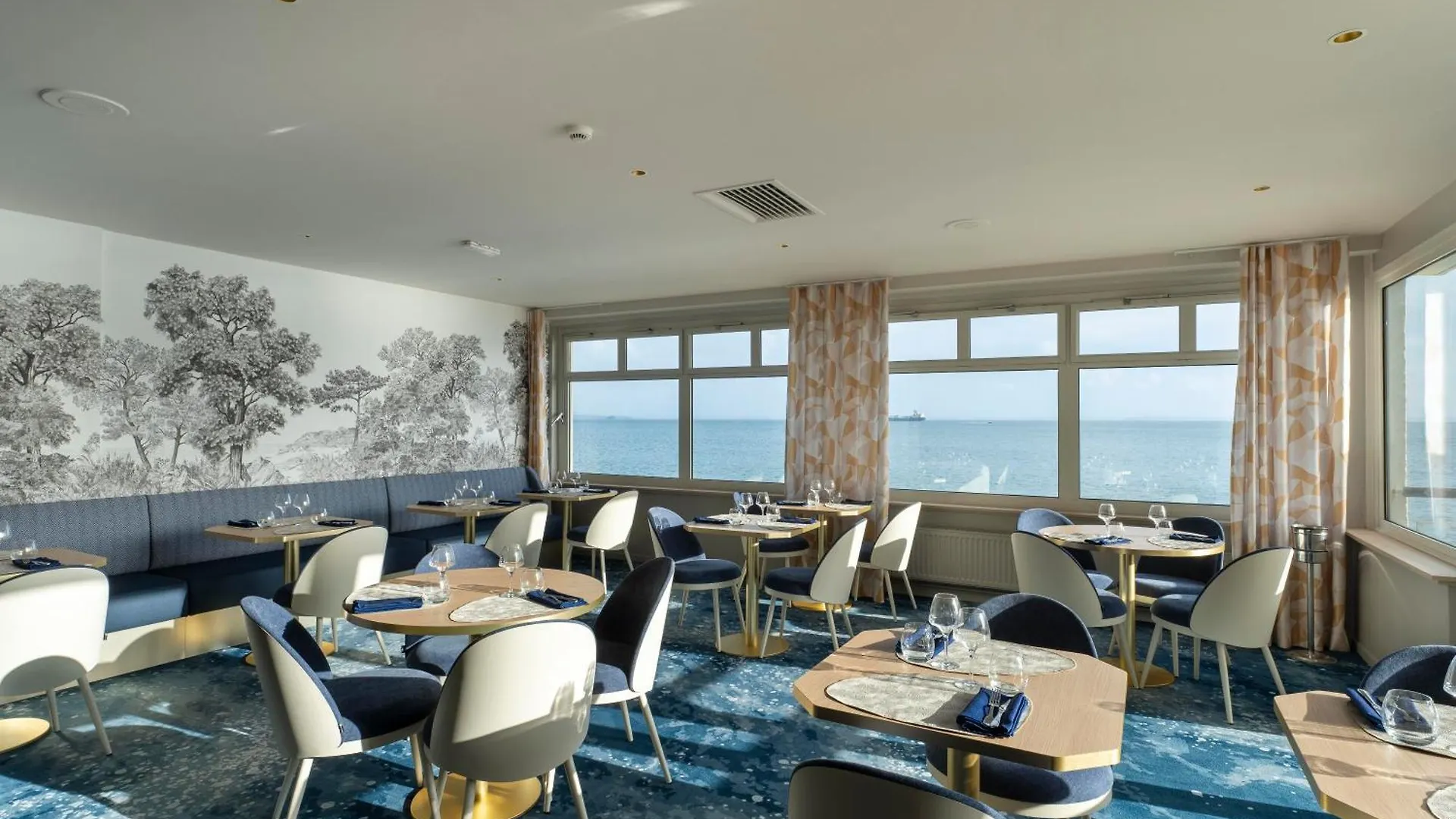 Hotel Morgat Le Grand Hotel De La Mer Crozon