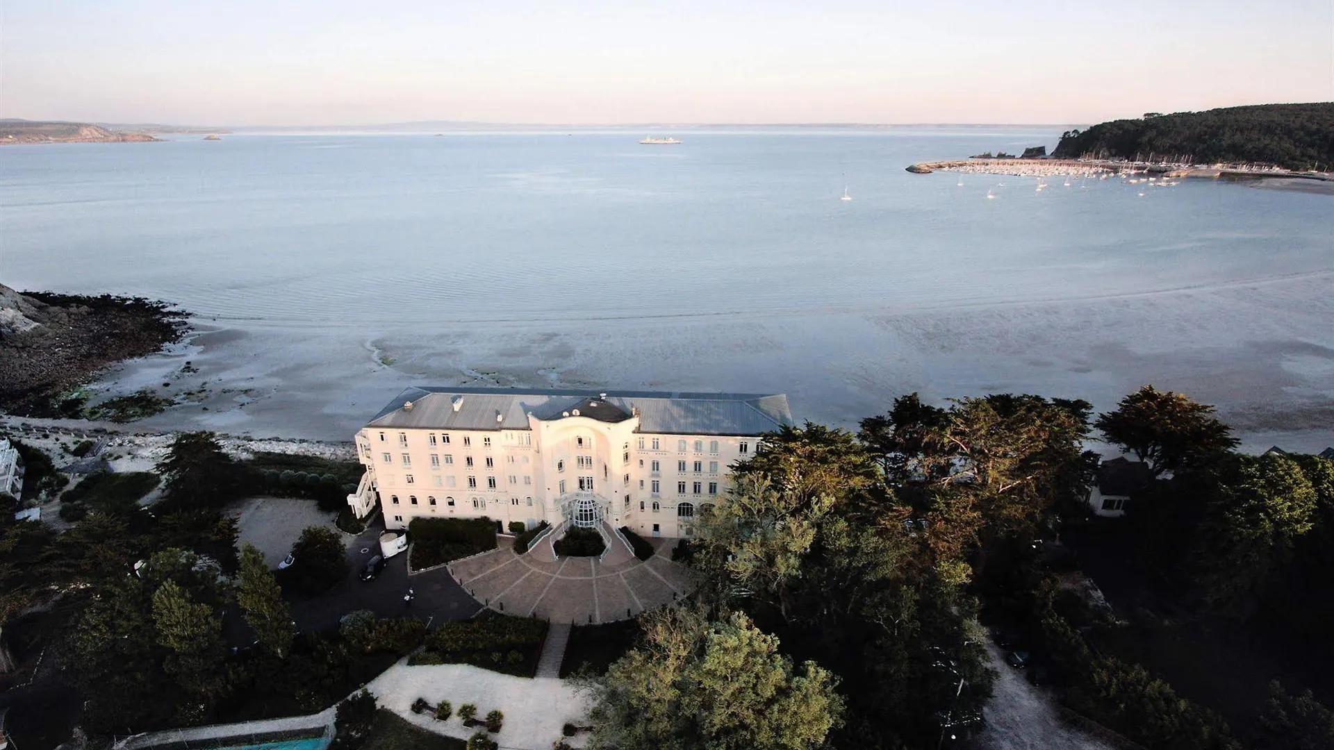 Hotel Morgat Le Grand Hotel De La Mer Crozon