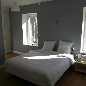 ** Hotel Bull'it Frankreich